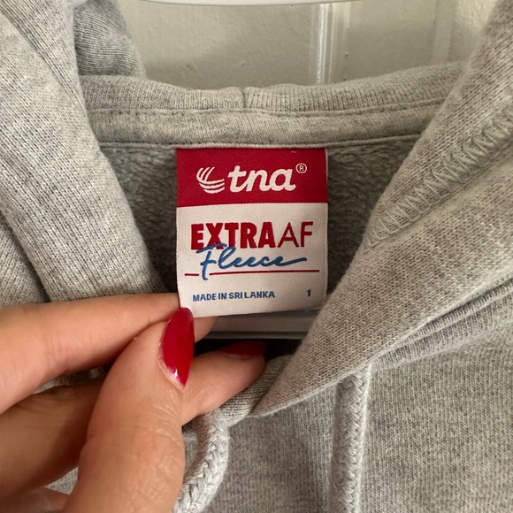 Aritzia TNA Grey Hoodie Extra AF Fleece - Picture 3 of 3